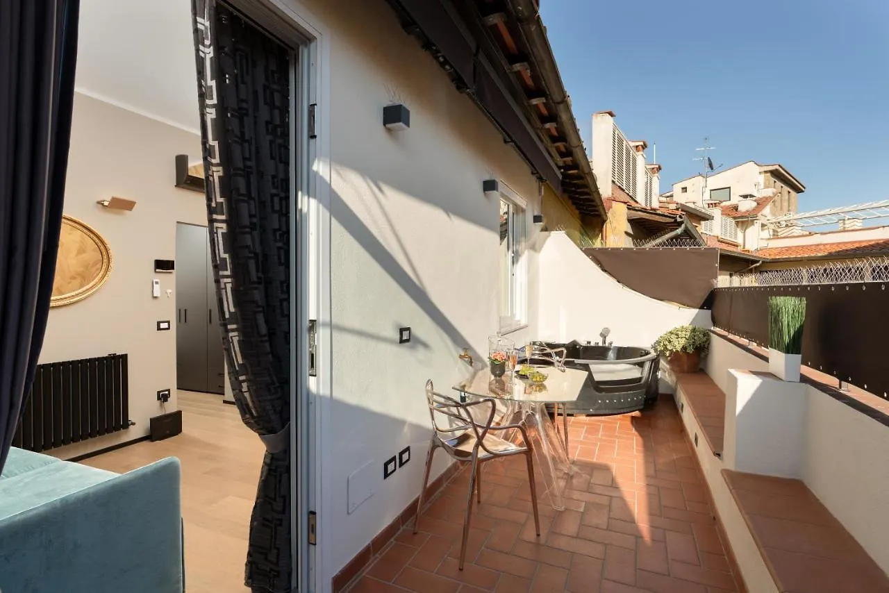 Florence Holiday Apartment Suite Terrace Jacuzzi Italy